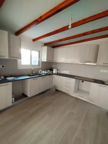 House 82m<sup>2</sup> for rent photo 2