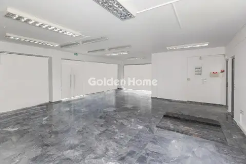 Store 235m<sup>2</sup> for rent photo 1