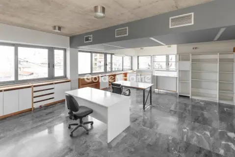 Office 80m<sup>2</sup> for rent photo 2