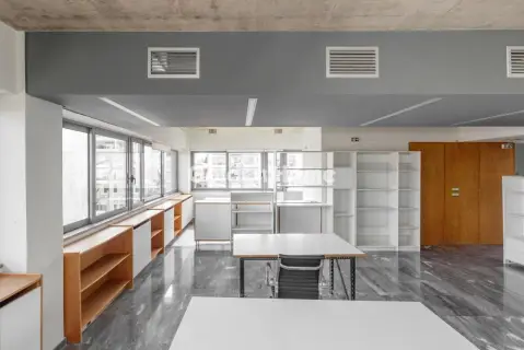 Office 80m<sup>2</sup> for rent photo 1