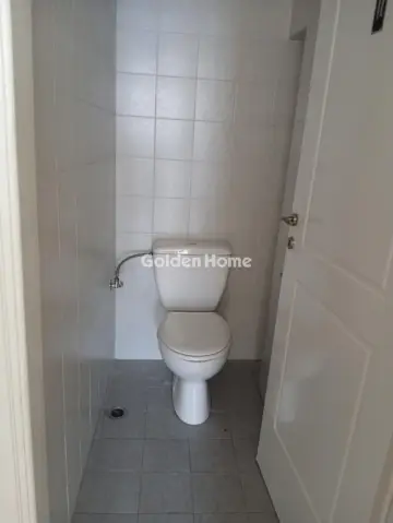 Store 63m<sup>2</sup> for rent photo 8