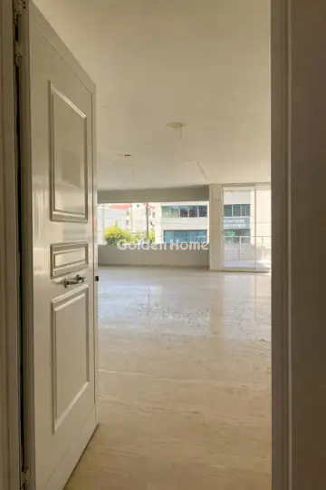 Office 110m<sup>2</sup> for rent photo 1