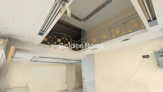 Independent Building 218m<sup>2</sup> for rent photo 5