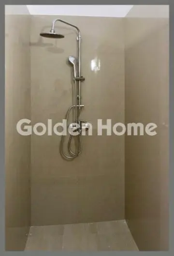 Floor Apartment 185m<sup>2</sup> for rent photo 14