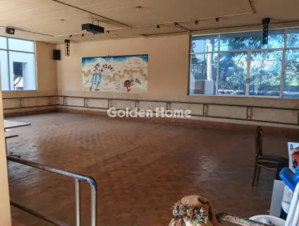 Store 305m<sup>2</sup> for rent photo 6