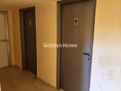 Store 305m<sup>2</sup> for rent photo 12