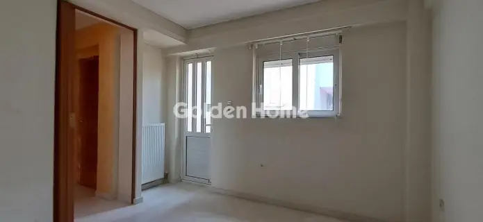 Independent Maisonette 236m<sup>2</sup> for sale photo 3