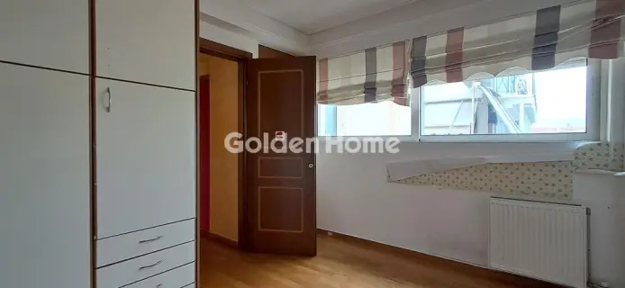 Independent Maisonette 236m<sup>2</sup> for sale photo 8