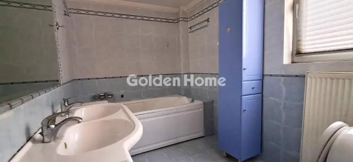 Independent Maisonette 236m<sup>2</sup> for sale photo 12