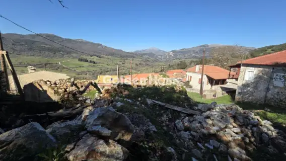 Οικιστικό 250τ.μ. προς πώληση φωτογραφία 5332593