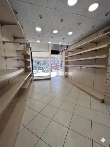 Store 65m<sup>2</sup> for sale photo 1