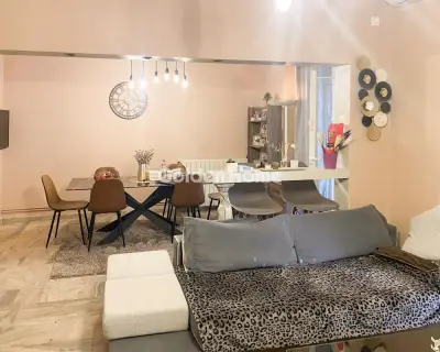 Κτίριο 180τ.μ. προς πώληση φωτογραφία 3