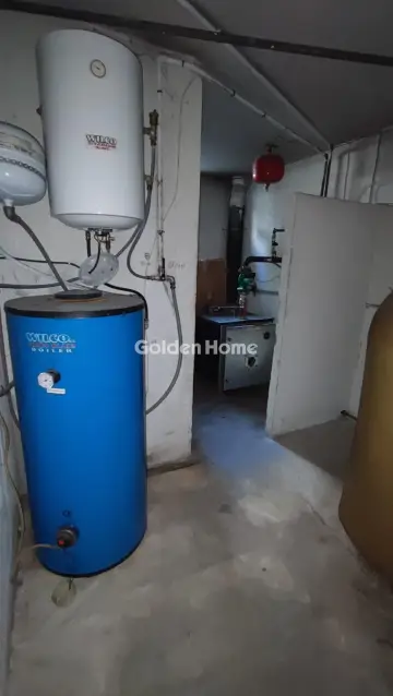 Independent Maisonette 209m<sup>2</sup> for sale photo 42