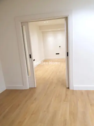 Office 60m<sup>2</sup> for rent photo 3