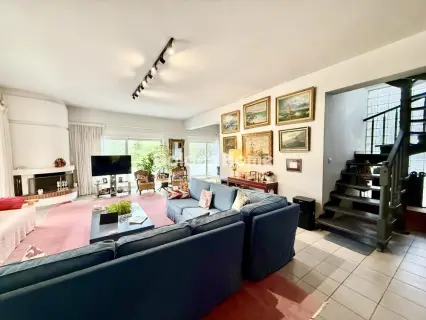 Floor Maisonette 150m<sup>2</sup> for rent photo 3