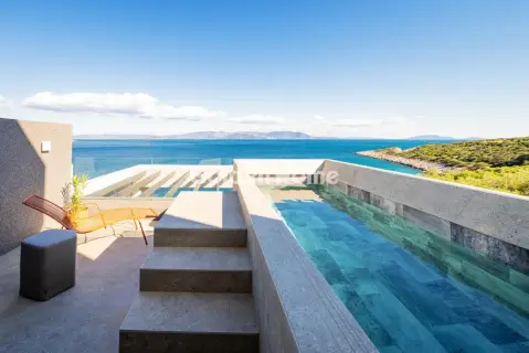 Κτίριο 954τ.μ. προς πώληση φωτογραφία 2