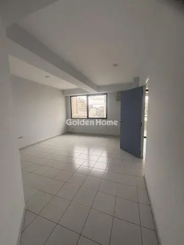 Office 56m<sup>2</sup> for rent photo 4