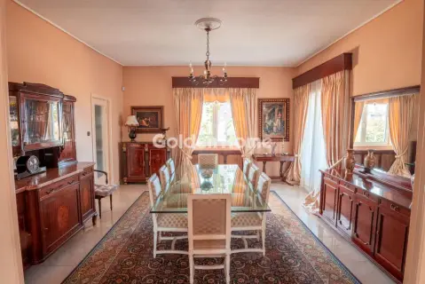 Μονοκατοικία 350τ.μ. προς πώληση φωτογραφία 5347956