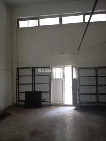 Independent Building 1380m<sup>2</sup> for rent photo 5351022