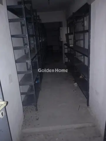 Independent Building 1380m<sup>2</sup> for rent photo 5351038