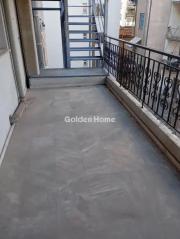 Independent Building 1380m<sup>2</sup> for rent photo 5351102