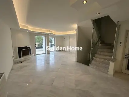 Independent Maisonette 323m<sup>2</sup> for sale photo 1