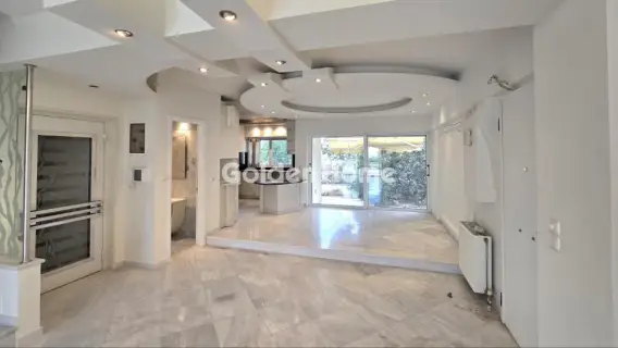 Independent Maisonette 323m<sup>2</sup> for sale photo 5