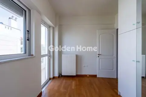 Independent Maisonette 323m<sup>2</sup> for sale photo 5358458