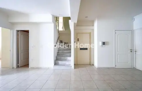 Independent Maisonette 323m<sup>2</sup> for sale photo 5358466