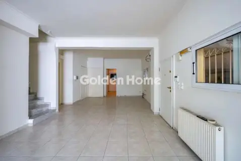 Independent Maisonette 323m<sup>2</sup> for sale photo 5358467