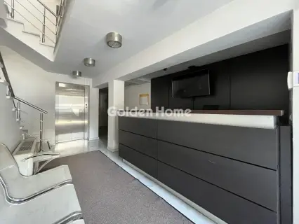 Independent Building 875m<sup>2</sup> for sale photo 1