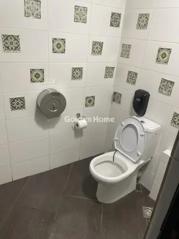 店铺 125m<sup>2</sup> for sale photo 5365692