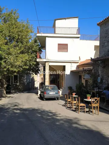 Independent Building 175m<sup>2</sup> for sale photo 1