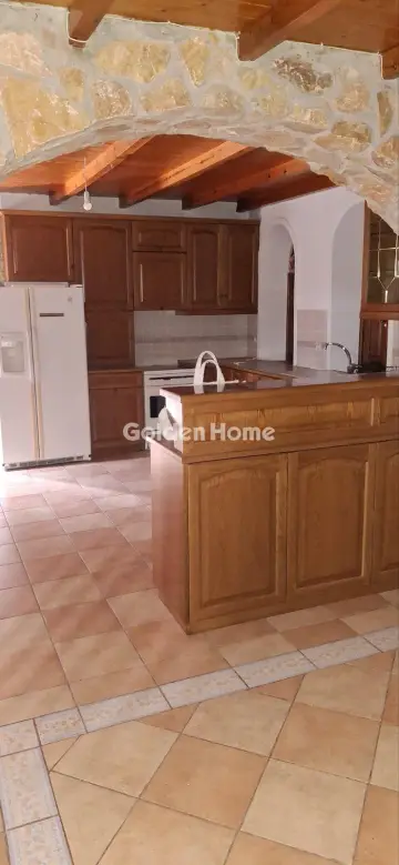 House 300m<sup>2</sup> for rent photo 10