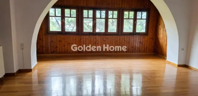 House 300m<sup>2</sup> for rent photo 1