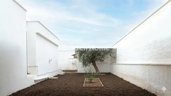 Residential 326m<sup>2</sup> for sale photo 5360833