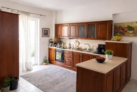 Floor Apartment 110m<sup>2</sup> for rent photo 3