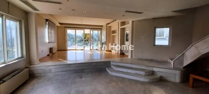 Independent Maisonette 200m<sup>2</sup> for rent photo 3