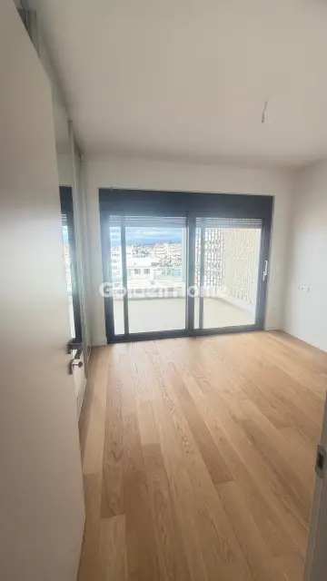 Apartment 150m<sup>2</sup> for rent photo 33