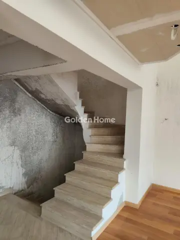 House 352m<sup>2</sup> for sale photo 5362808