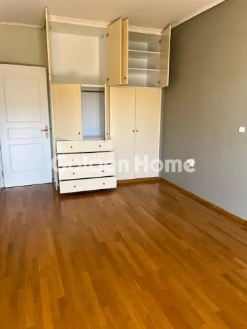 公寓楼层 120m<sup>2</sup> for rent photo 5363120