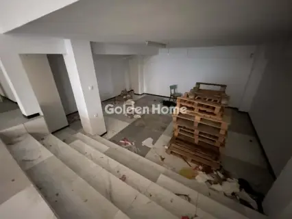 店铺 131m<sup>2</sup> for rent photo 5364398