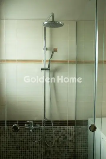 House 300m<sup>2</sup> for rent photo 9