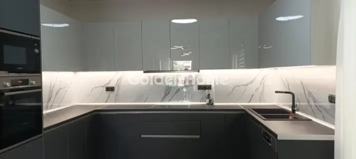 House 300m<sup>2</sup> for rent photo 10