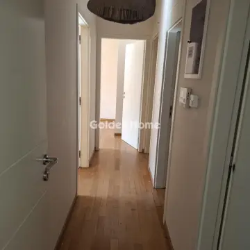 公寓楼层 111m<sup>2</sup> for rent photo 5375518