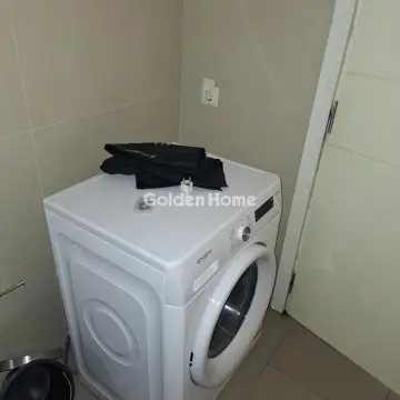 公寓楼层 111m<sup>2</sup> for rent photo 5375527