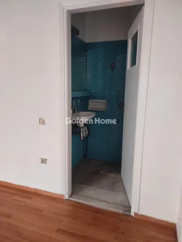 Floor Apartment 142m<sup>2</sup> for rent photo 5368179