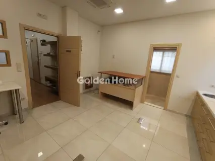 Office 72m<sup>2</sup> for rent photo 5400004