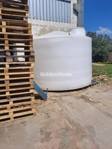 工业用 1800m<sup>2</sup> for rent photo 5373071