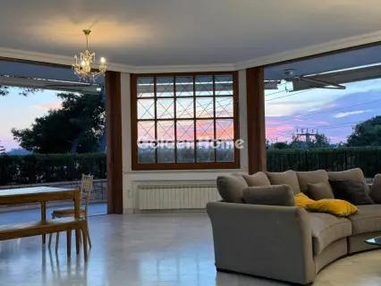 独立复式小屋 380m<sup>2</sup> for sale photo 2